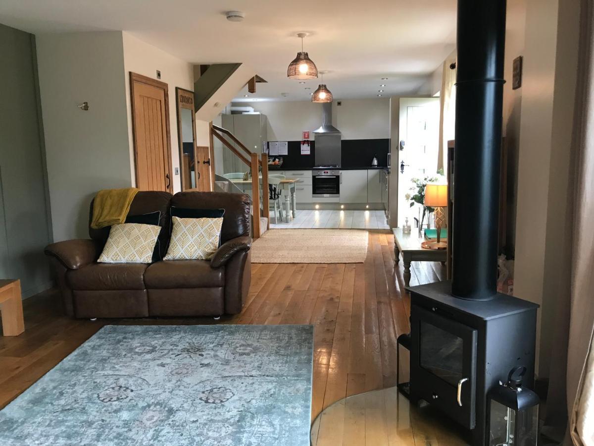 マトロック Riber Retreat, Matlock, Derbyshireヴィラ エクステリア 写真